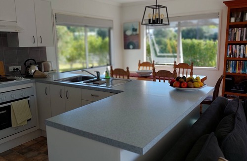 Cooks Beach Cottage | Silver Sands - Cooks Beach Holiday Home