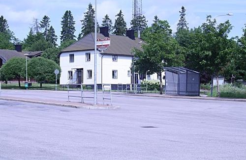 Skarplinge Bed & Breakfast | Skärplinge Gästis B&B