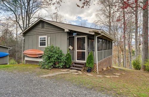 Qualla House | Ski & hike/Shared Hot tub: Cozy Whittier Retreat!