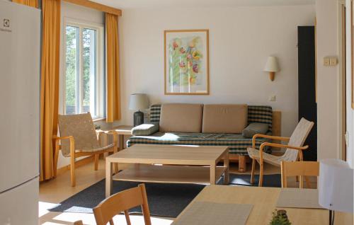 Hok House | Skogsrostugan Forest Cottage