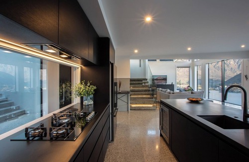 Frankton Villa | Sky Villa 1B