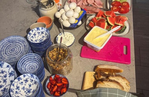 Varberg Municipality Bed & Breakfast | Smedjan affären