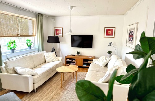 Oedsmal Hostel | Solglimt