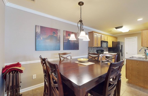 Murrells Inlet Condo | Spacious 3 bedroom condo with patio, W/D, pool & close to beach