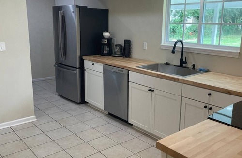 Moncks Corner House | Spacious 4 Bedroom Retreat Near Lake & Charleston