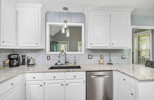 Huntcliff House | Spacious 4BR with Loft Bedroom
