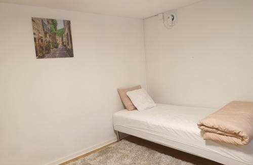 Lund House | Spacious and cozy semi-basement