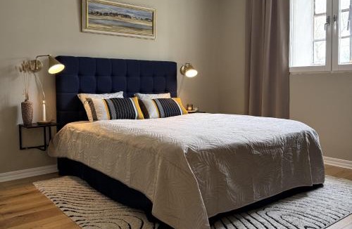 Lilla Beddinge Apartment | Spacious & elegant apartment at Kvarnviks Gård