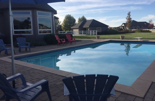 Eagle House | Spacious family home on beautifully landscaped 2 acres