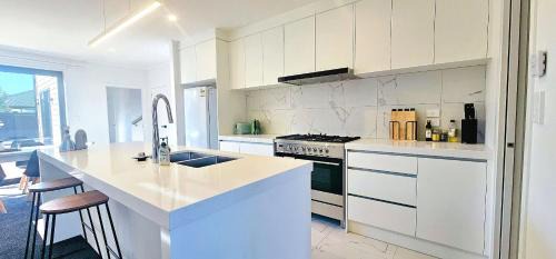 Maungatautari Apartment | Spacious Parkside Heaven in Cambridge