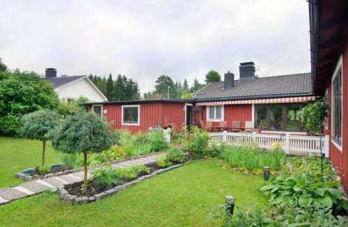 Umea House | Spacious Room Near Uni & Hospital-6
