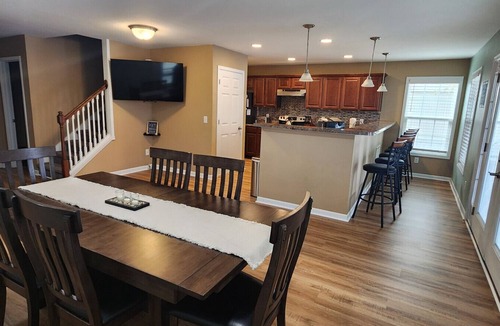 Leesville House | Spacious Split-Level Retreat | Sleeps 11