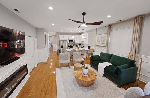 East Garfield Park House | Spacious Urban Getaway near Downtown