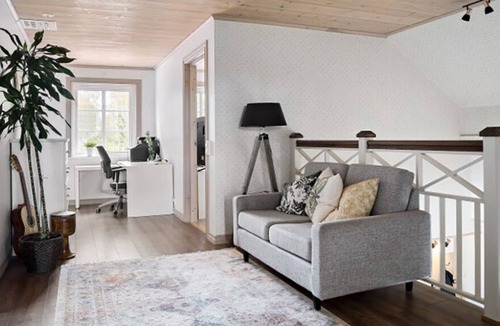 Enkoping Villa | Spacious villa with pool on private location