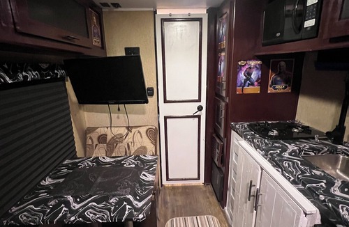Reunion House | Starr Estates Marvel House Sunretreat Rv Park