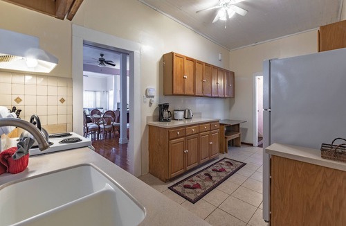Downtown House | Stone Throw Famous Duval Street Location-No Contact Check-In