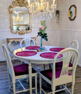 Dalskog House | Stor älg