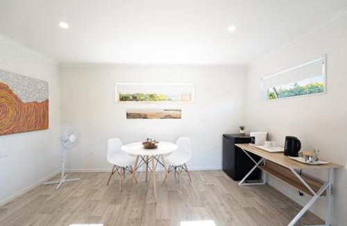 Greenhithe House | Studio 17 Private Standalone Studio in Greenhithe North Shore