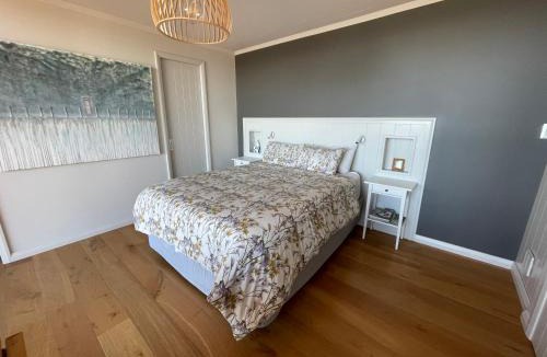 Britannia Heights Bed & Breakfast | Studio or Cabin on Whitby