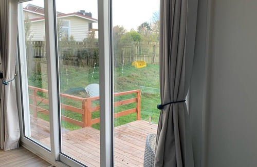 Tokoroa Apartment | Studio unit self contained, peaceful setting, awesome views