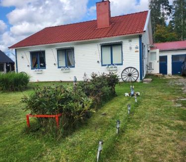 Svarta House | Stuga Ani