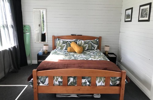 Lumsden House | Stump Cottage
