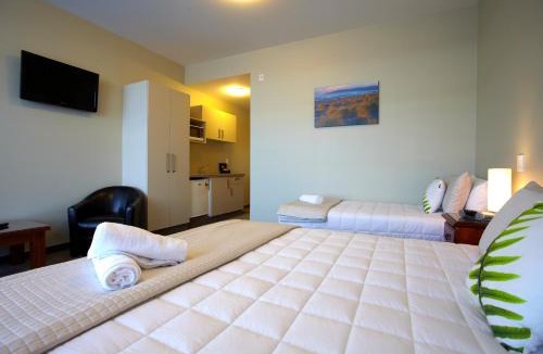 Hokitika Hotel | Stumpers Hotel