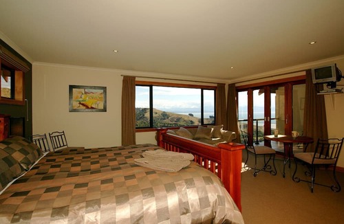 Todds Valley Cabin | Stunning Accommodation Including a Scrumptious Breakfast in Nelson, New Zealand