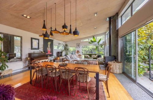 Albert Town House | Stunning Mount Iron views in a private and secluded area