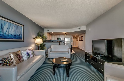 Downtown Myrtle Beach Condo | Stunning Oceanfront King Suite, Downtown MB