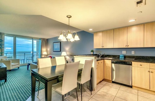 Downtown Myrtle Beach Condo | Stunning Oceanfront King Suite at Oceans One Resort 17th Floor