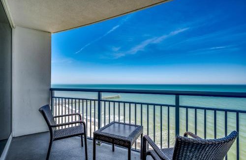 Downtown Myrtle Beach Apartment | Stunning Oceanfront King Suite on 18th Floor Centrally Located
