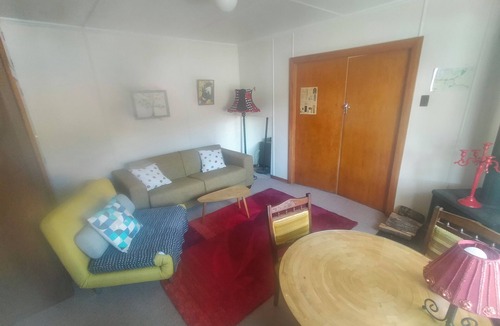 Lawrence Cottage | The Batch, with Playground access!