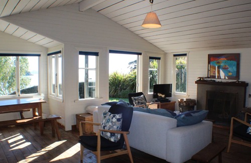 Ngaio Bay Cottage | The Beachfront Bach of Kaiteriteri