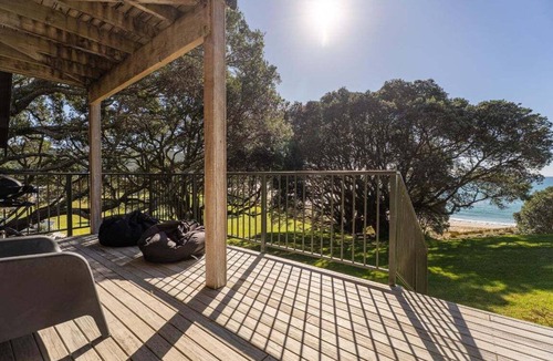 Onemana House | The Beachfront Bach - Onemana