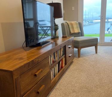 One Tree Point Apartment | The Boathouse