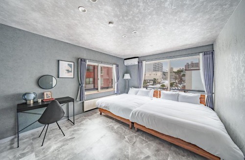 Shiroishi Apartment | The Halcyon
