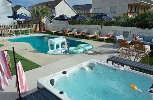 Crescent Beach House | The Most Epic Experience - Pro Golf Sim Sleeps 28