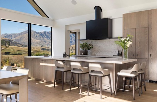 Dalefield House | The Paddock - Hosted by NZSIR Luxury Rental Homes