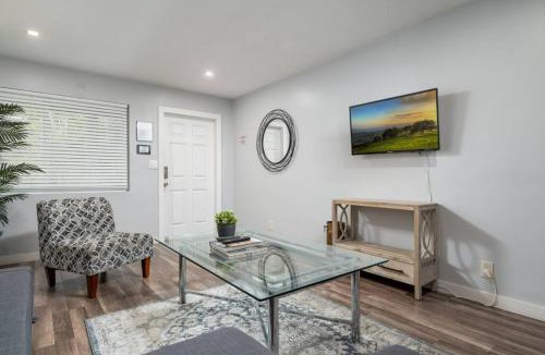 Middle River Terrace Apartment | The Palms at Middle River Terrace 2