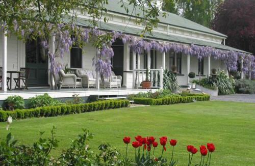 Blenheim Hotel | The Peppertree Luxury Accommodation