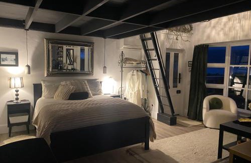 Monaco Apartment | The Point Studio
