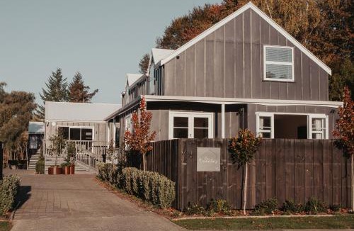 Turangi Cabin | The Quarters