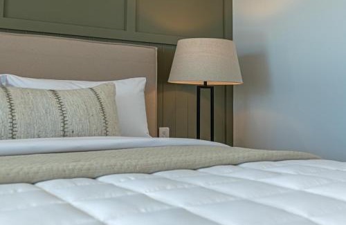 Bulls Hotel | The Stables Motel