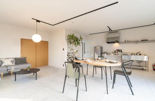 Nagawa Villa | The THERM