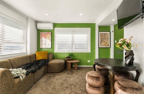 Hamilton Apartment | Thoughtfully Designed | Effortlessly Comfortable