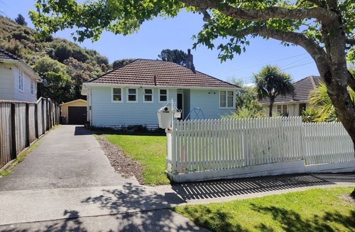 Lower Hutt House | Three bedroom home with bunks and sofa bed options.nBush-line outlook.