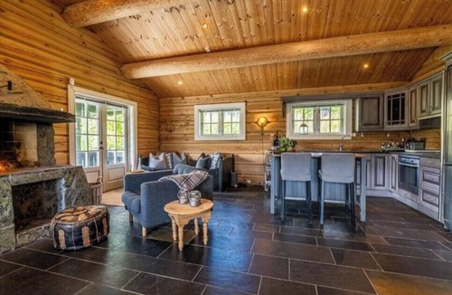 Mælem House | Timber cabin with ski-in/ski-out in Fageråsen