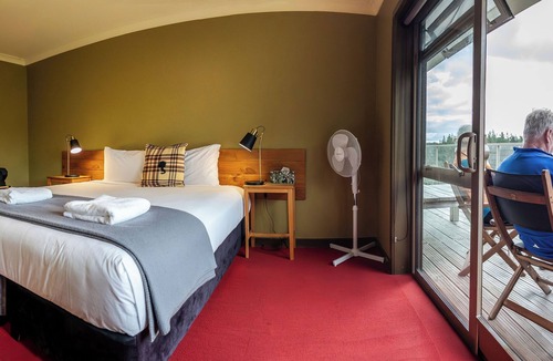 North Island Cabin | Timber Trail Lodge & Transport