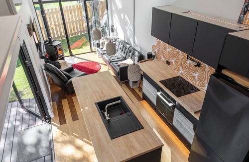 Albert Town House | Tiny House - Big Luxury
